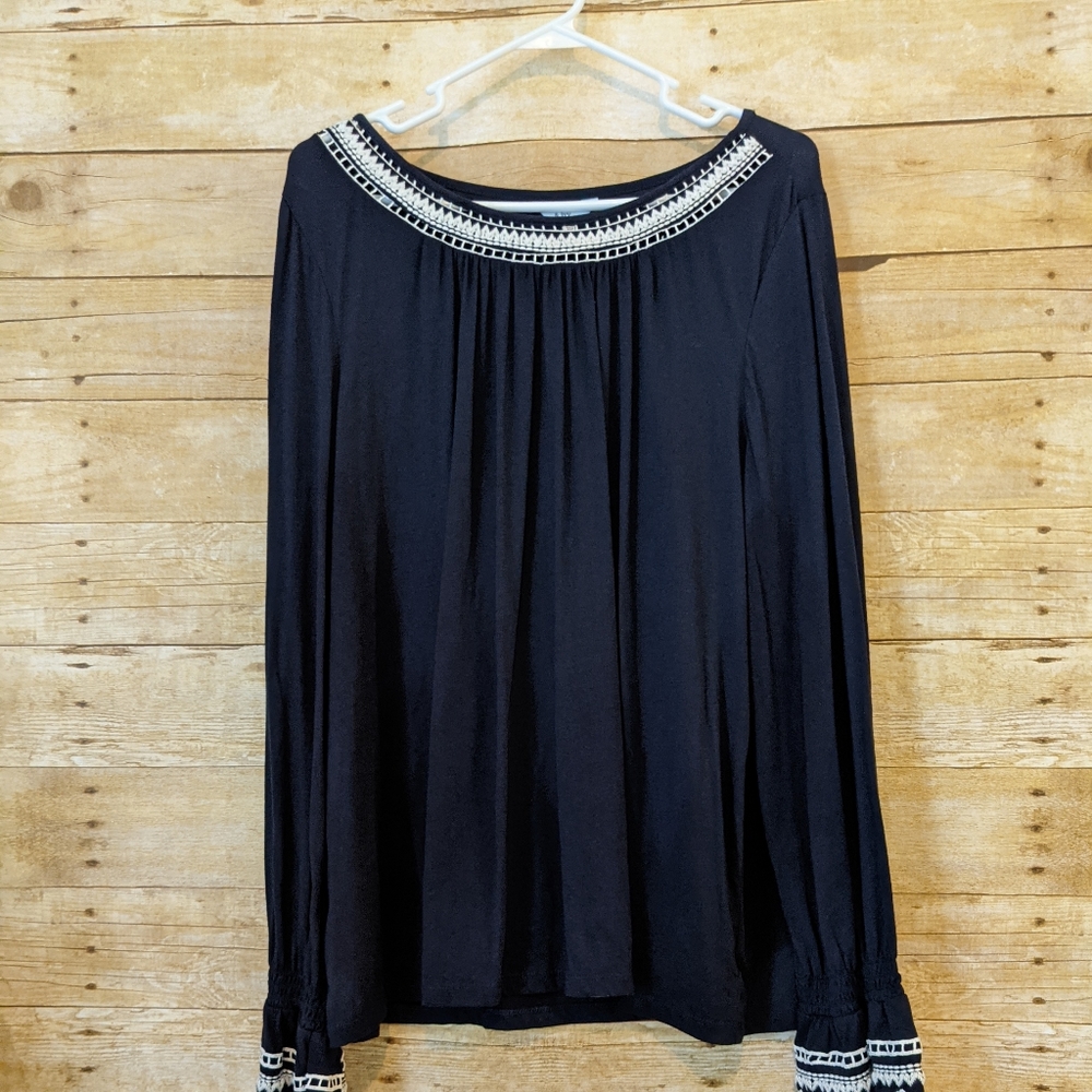 Crown and Ivey Women's Top
